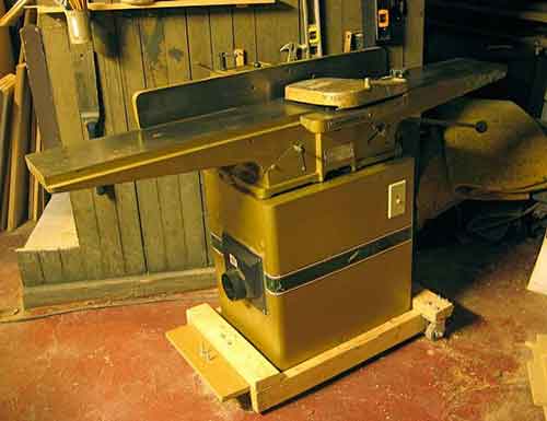 Using A Jointer