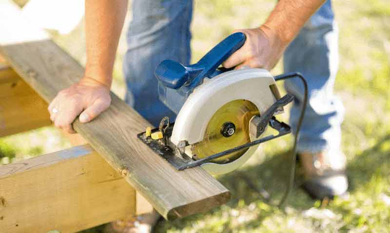 Best Corded Circular Saw in 2022 (Review & Guides)