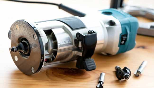 How to Maintain a Wood Router