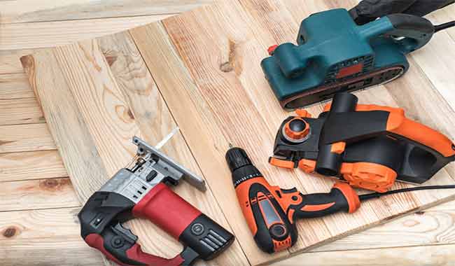 How to Use Power Saws for Beginner